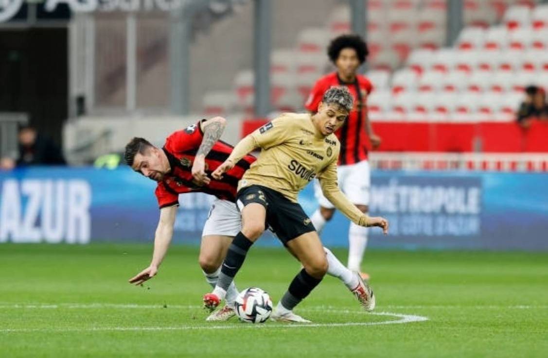 关于摩纳哥战平雷恩，赛季表现仍不尽如人意的信息