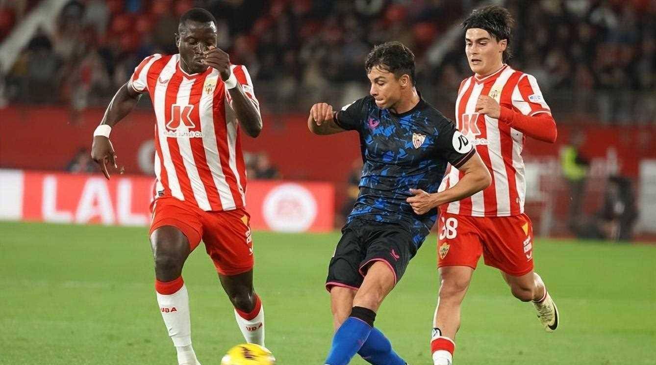 关于足球赛场上发生的惊喜瞬间令人感动的信息