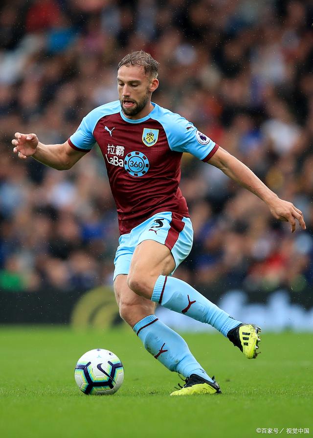 伯恩利客场击败水晶宫，发挥出色的简单介绍