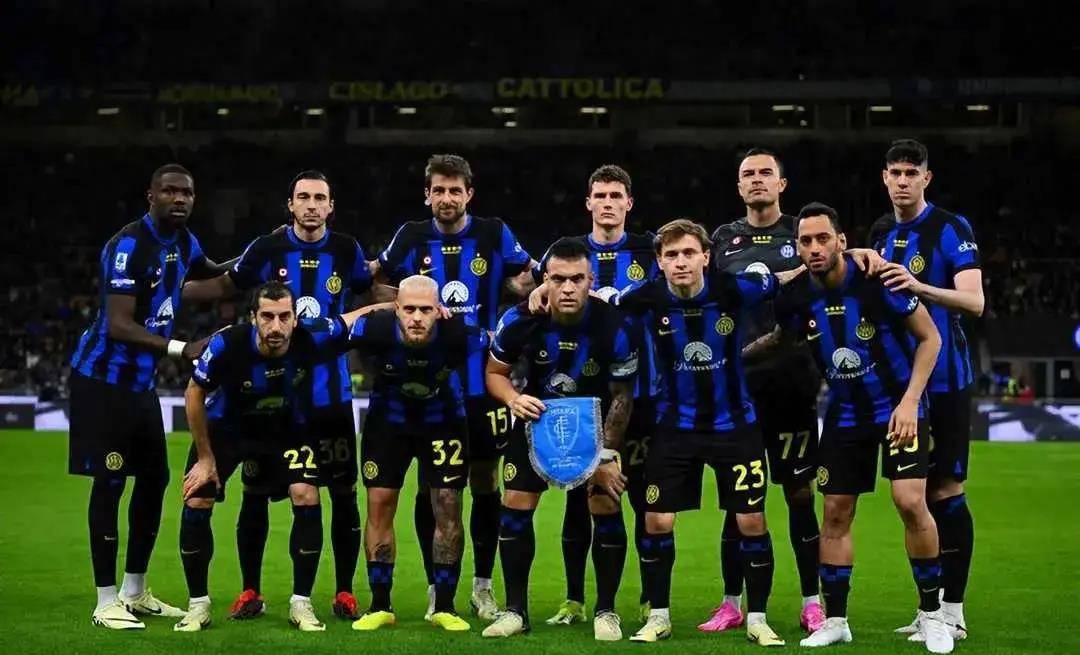 关于米兰德比再现，AC米兰险胜国际米兰的信息