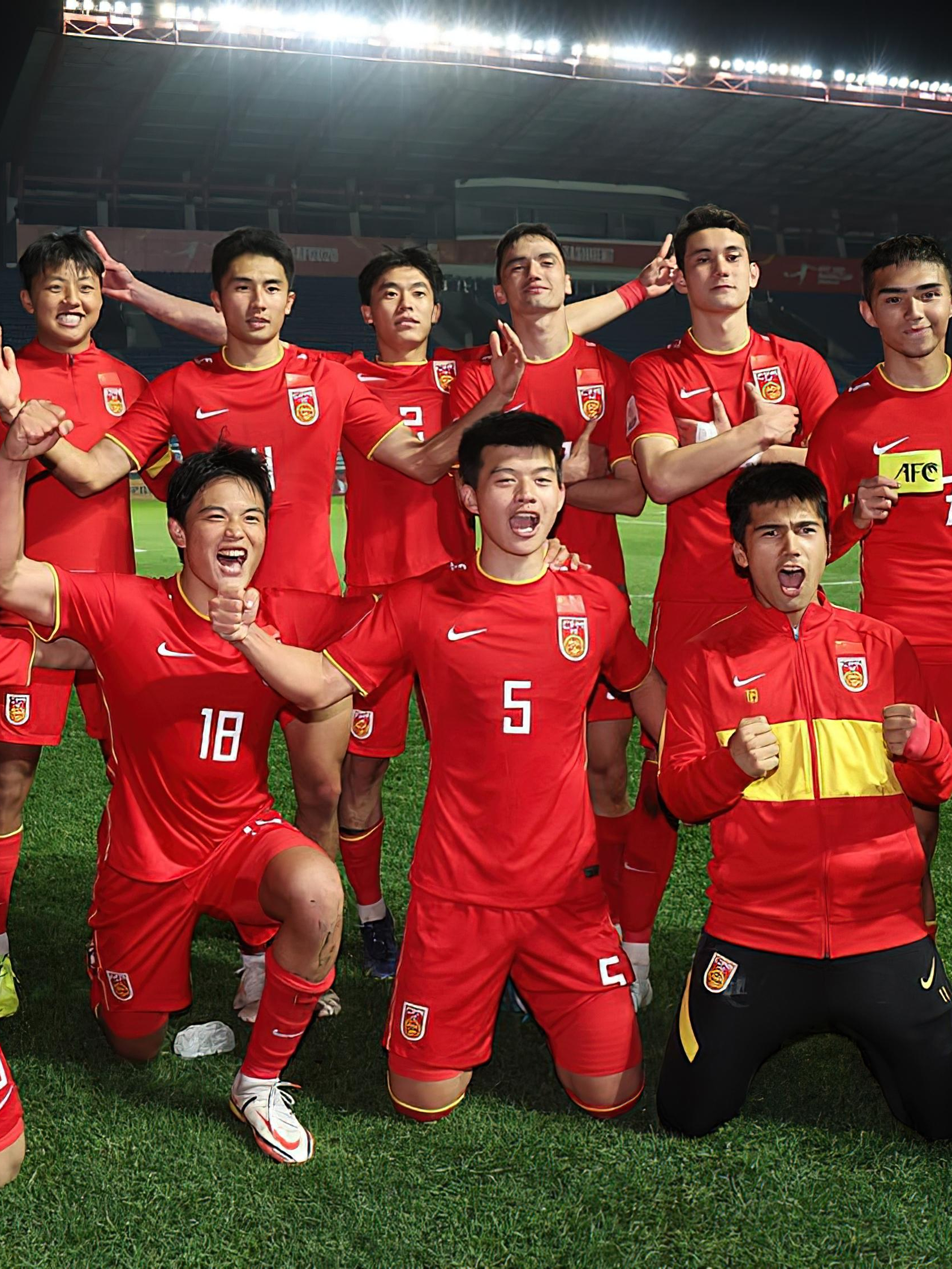 关于强队实力碾压对手，领跑亚洲足球赛场的信息