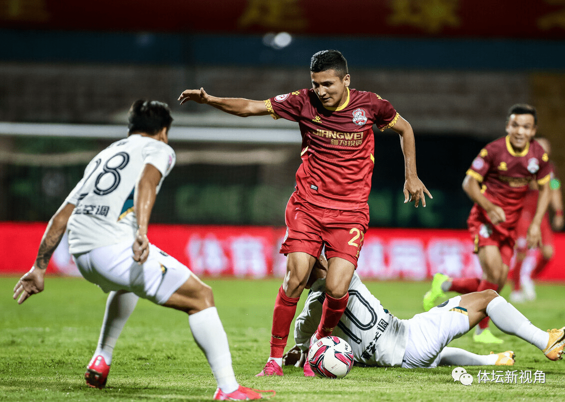 青岛黄海展现出色表现，球员信心大增