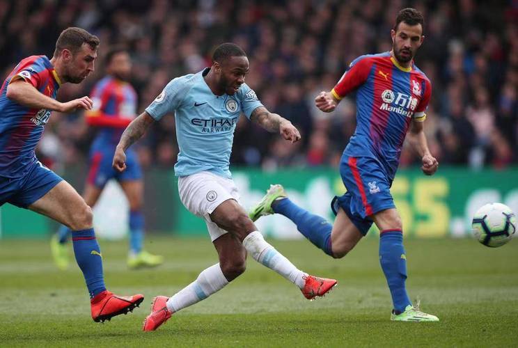 包含水晶宫表现不俗，稳居英超中游的词条