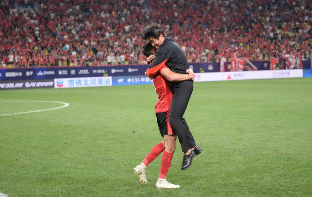 苏格兰女足逆袭斯洛文尼亚，挺进胜利区域