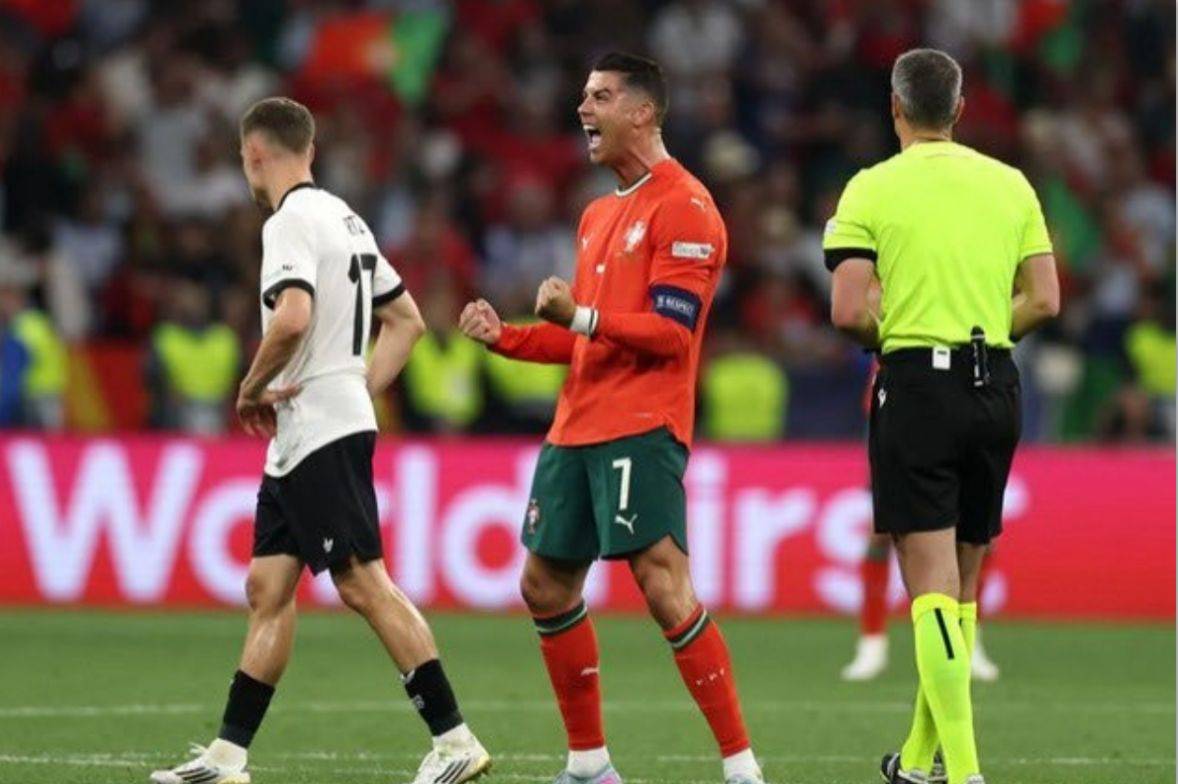 包含葡萄牙击败巴西进入男子曲棍球四分之一决赛的词条