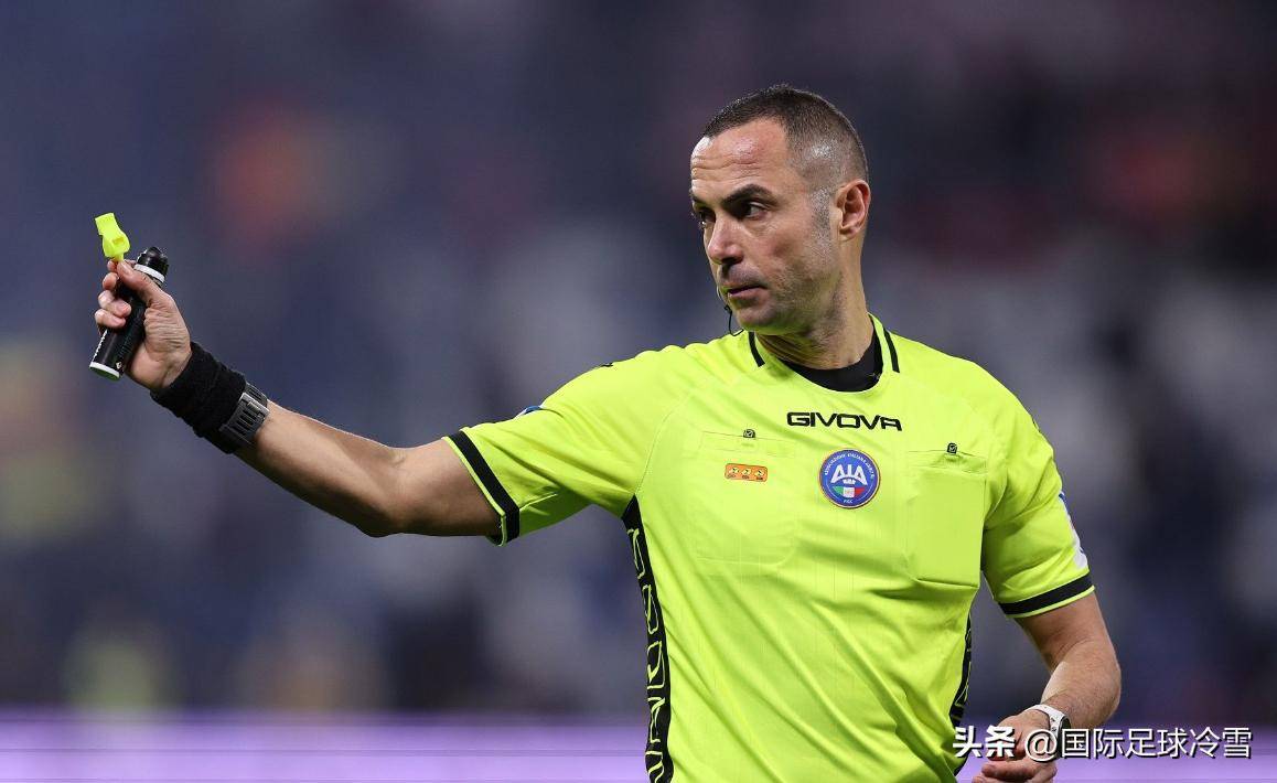 开云体育下载-关于意甲名将因违规行为被禁赛，球迷愤怒的信息