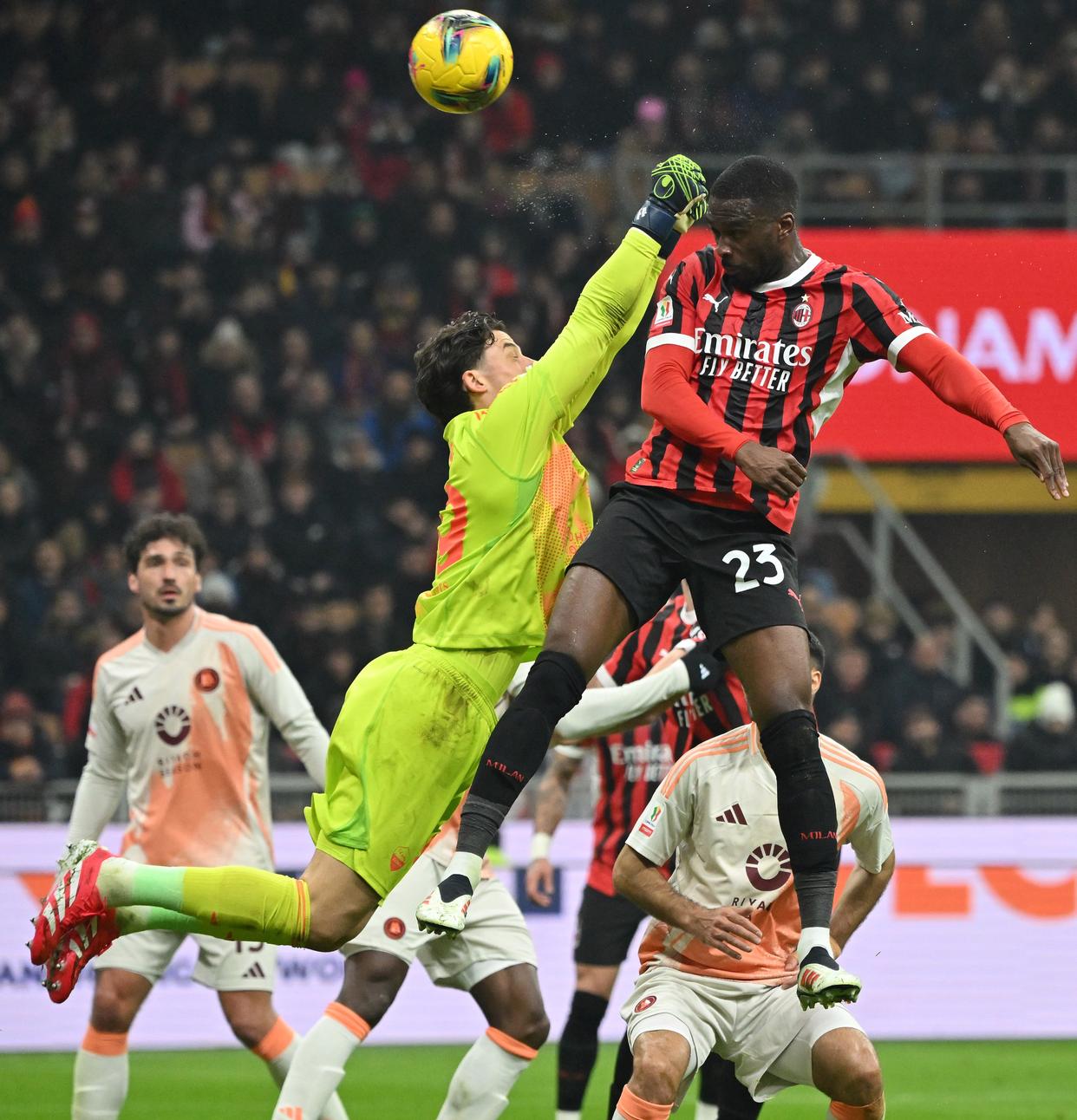 逆袭成功！意大利队大比分胜出