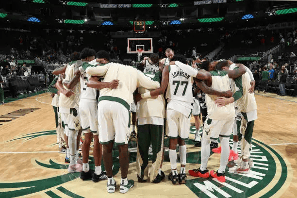 开云平台-雄鹿全力以赴，击败季后赛热门