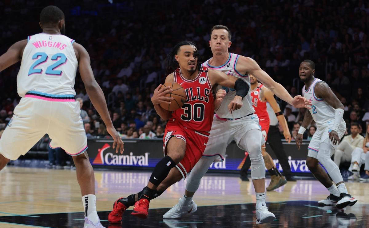 关键时刻状态失常，导致球队遭遇惨败