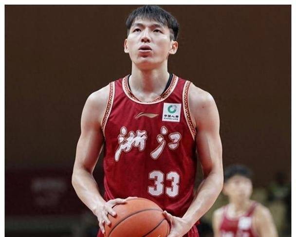 广西队客场逆转胜利，士气大增