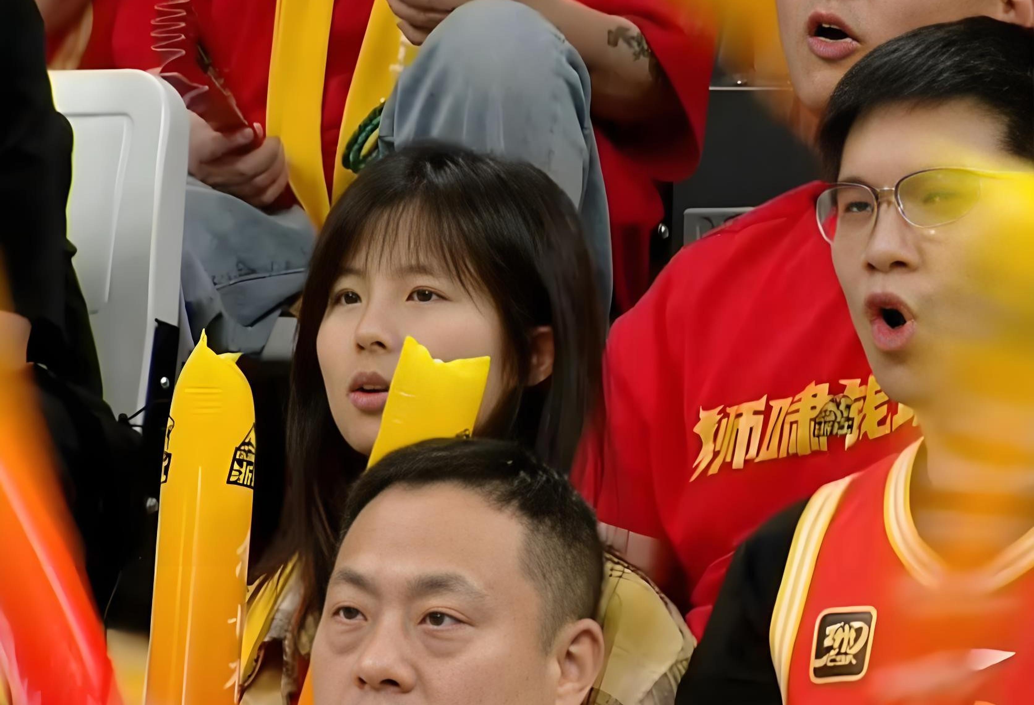 开云下载-包含激情对决场面火爆，高潮迭起球迷热血澎湃的词条