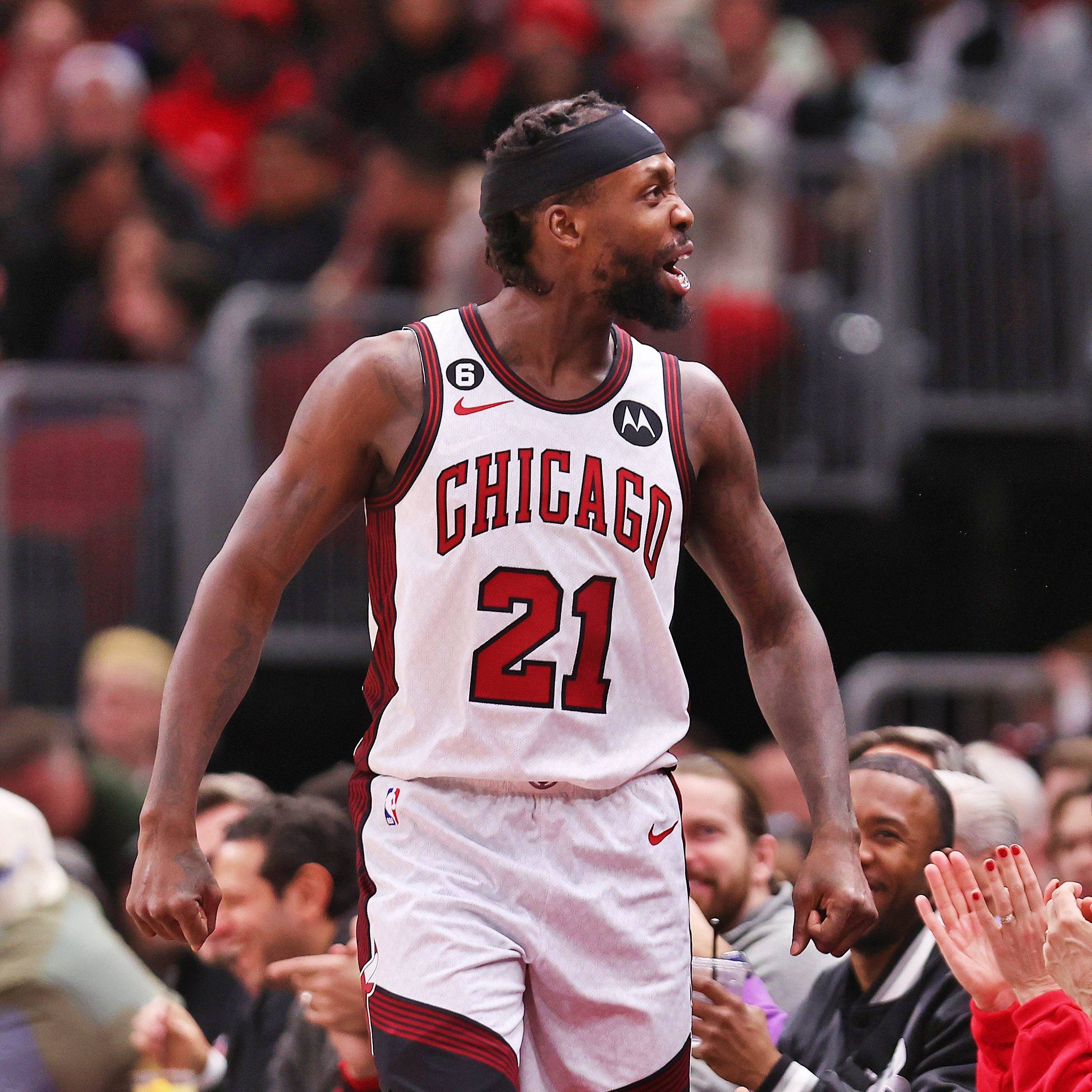 开云体育官网-公牛新援首秀遭遇挫败，助攻关键时刻不给力