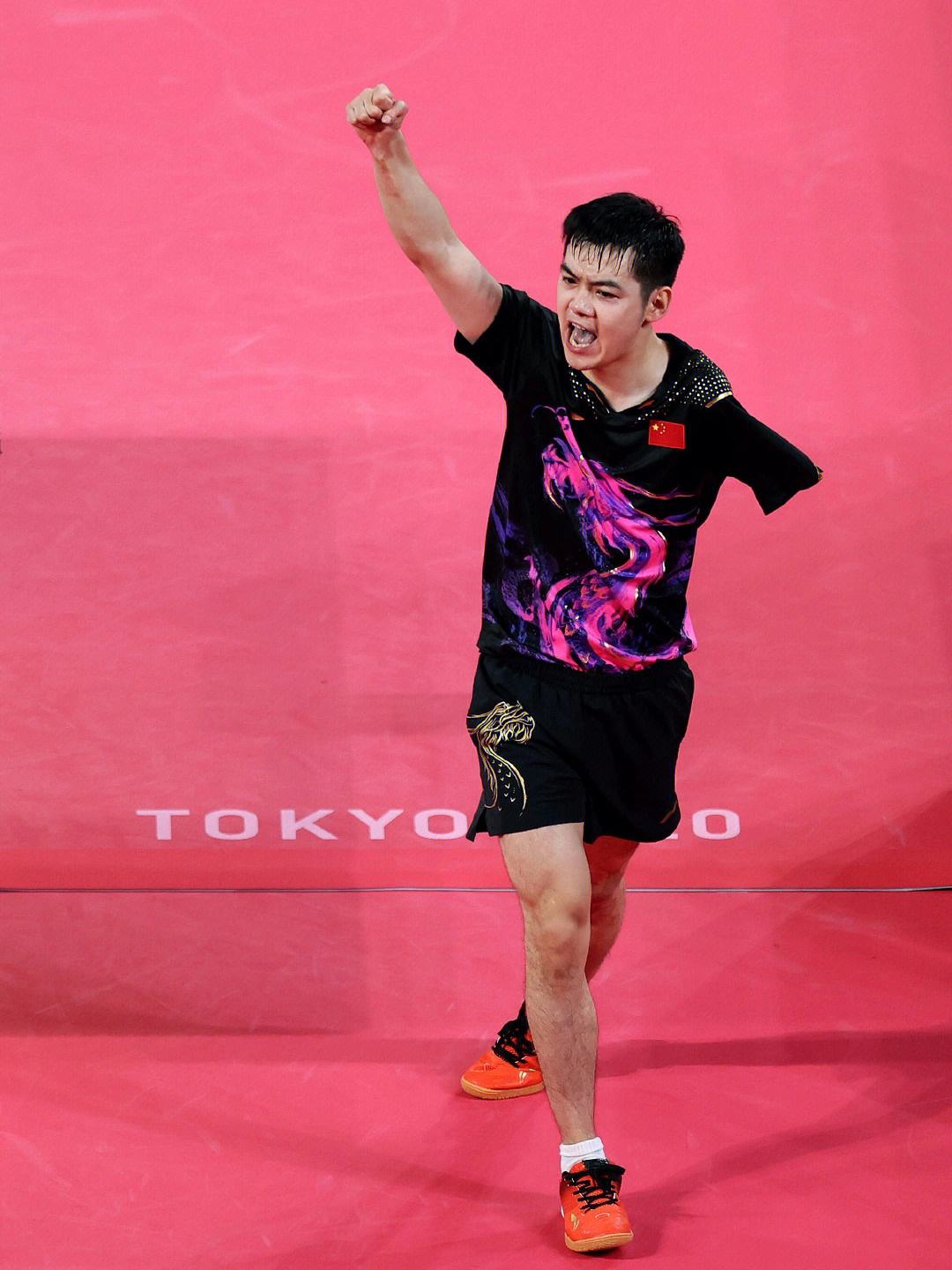 以赢为目标！选手突破自我创造历史的简单介绍