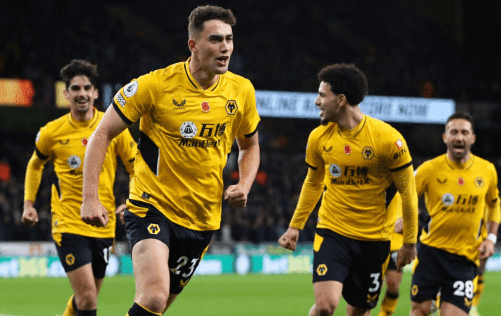 开云体育平台APP-狼队客场豪取胜利稳扎稳打接连胜