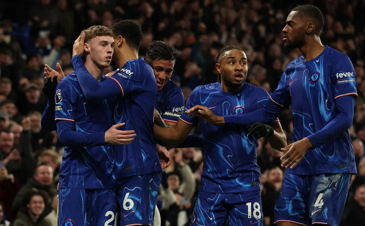 开云下载-切尔西客场战胜强敌，继续领跑英超积分榜的简单介绍