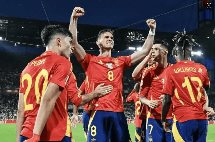 荷兰队迎战强大对手，士气高涨