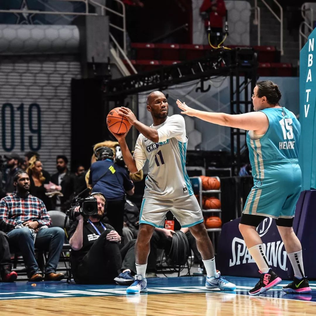 乌迪内斯逆转战胜切沃，提升排名的简单介绍