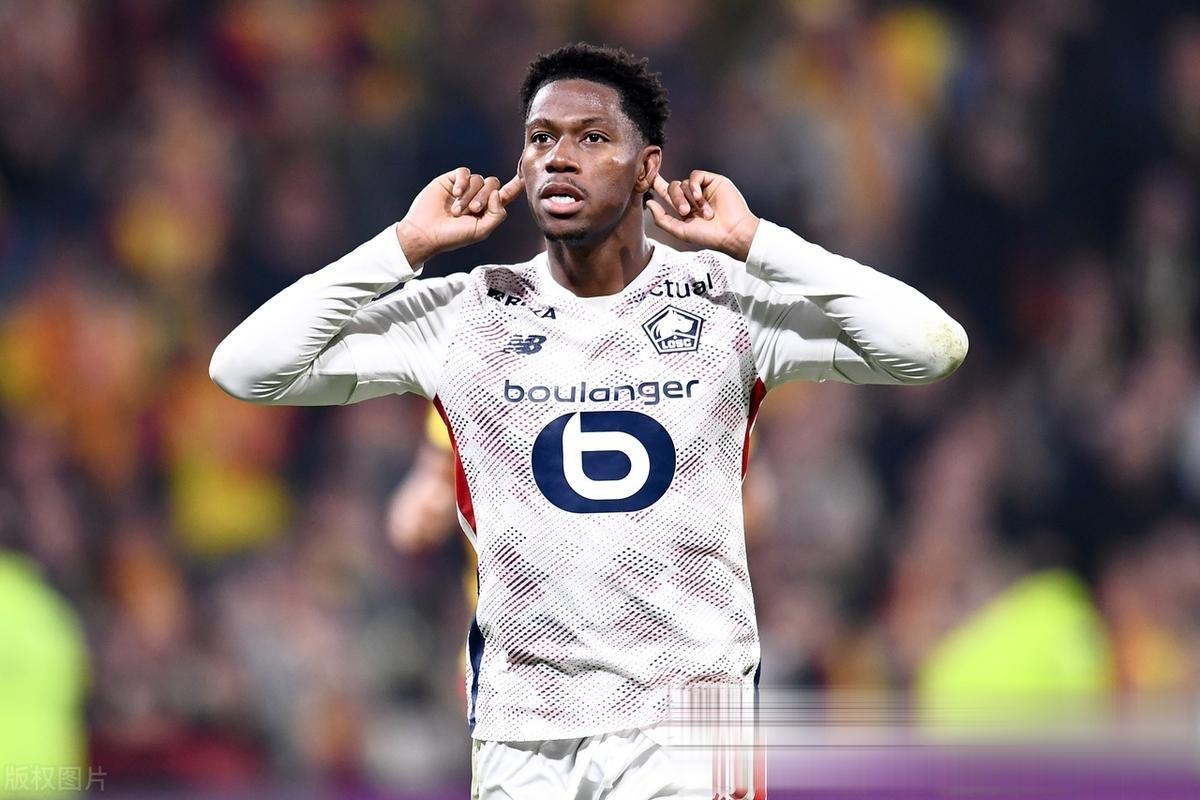 里尔客场逆袭，法甲积分榜领先优势增大