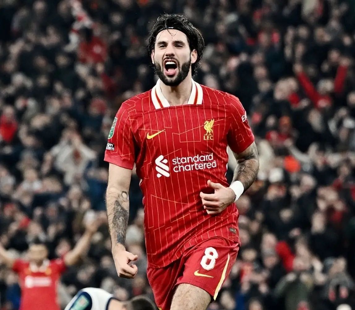 关于利物浦连续六轮不败，积分榜稳居第一的信息