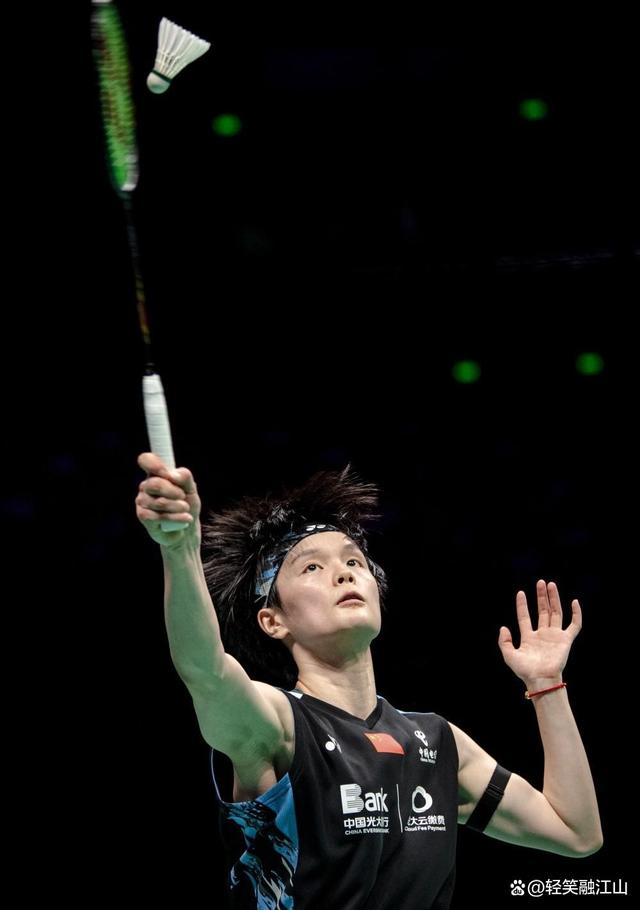 冠军之争激烈升温：强队对决精彩纷呈