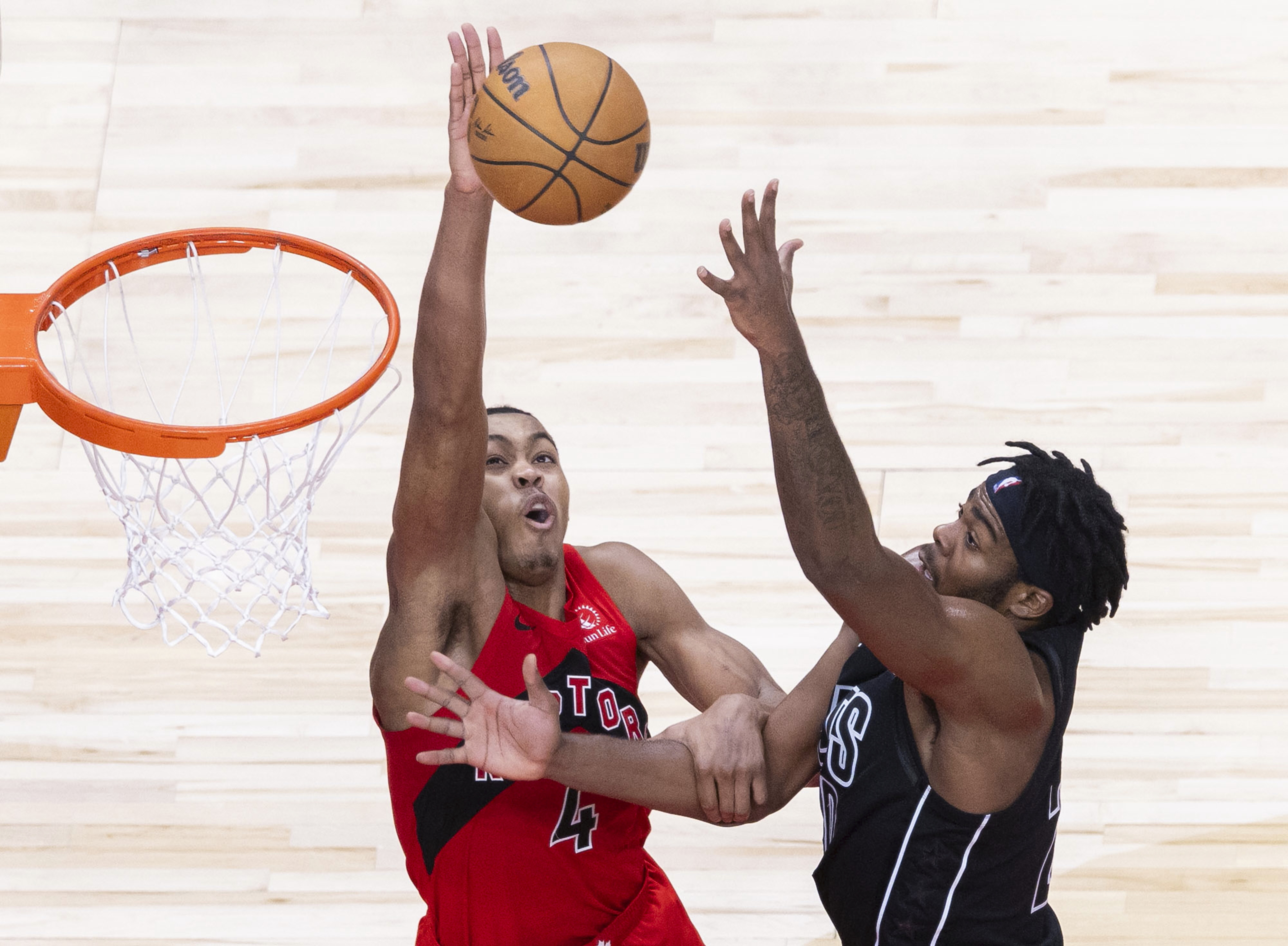 猛龙逆转76人，生死战晋级东部决赛的简单介绍