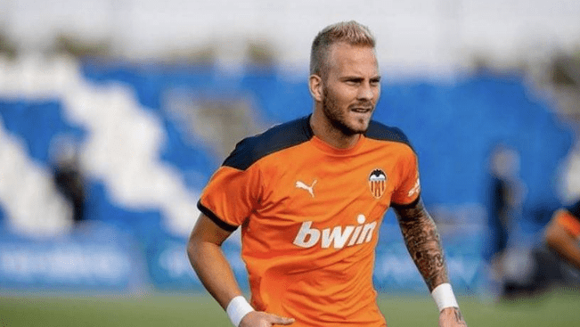 开云体育登录-皇家社会主场告捷，继续逐步追赶前列